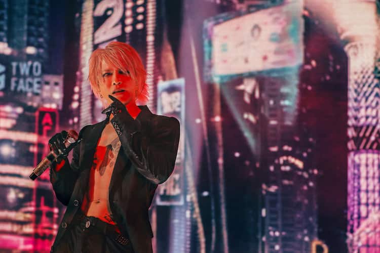 幕張メッセに帰還したHYDE、雪辱を果たす壮絶パフォーマンスで観客を 