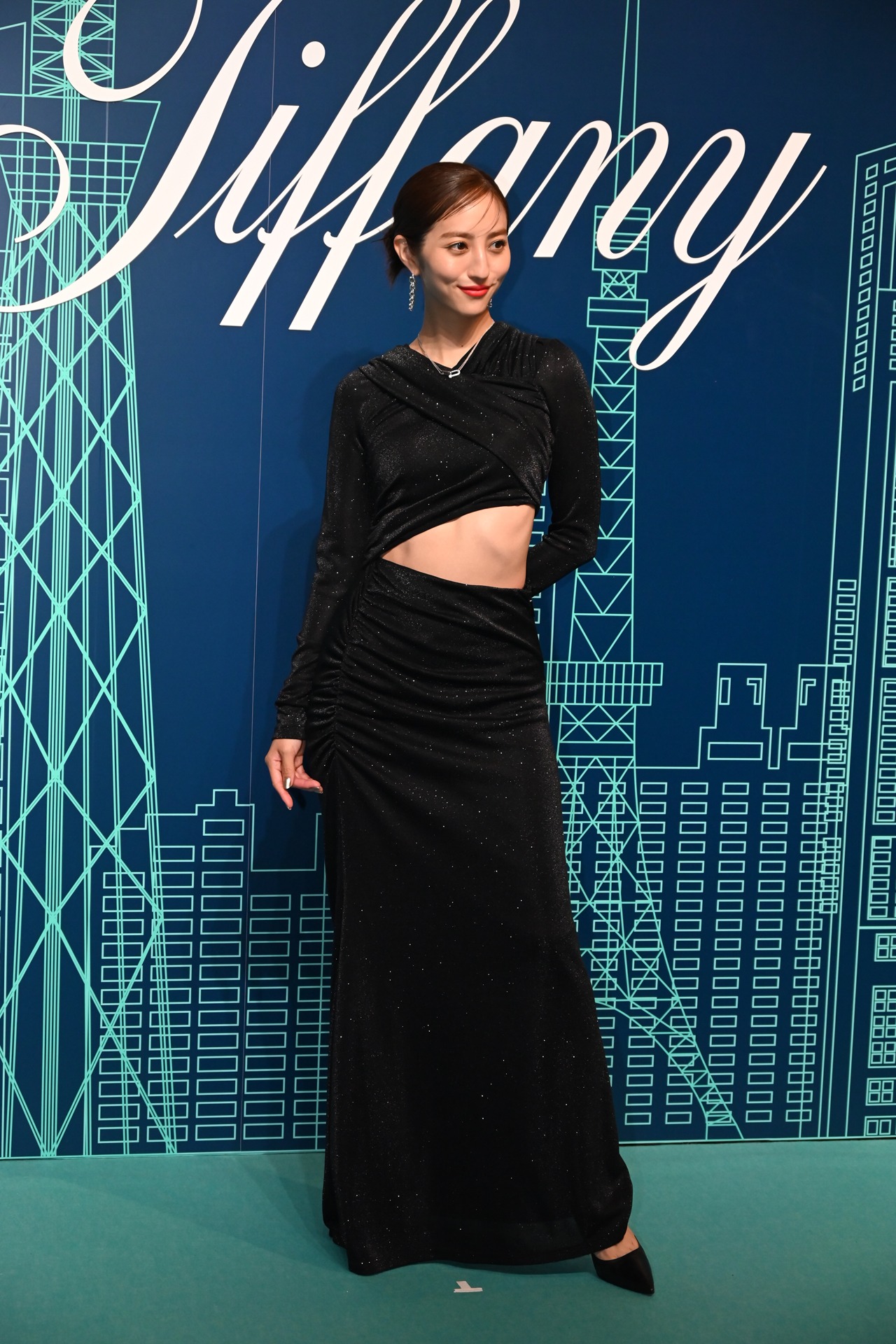 堀田茜