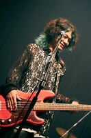 長谷川カオナシ（B）（撮影：岩本彩）