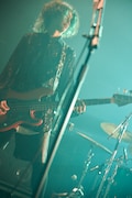 長谷川カオナシ(B)(撮影:岩本彩)