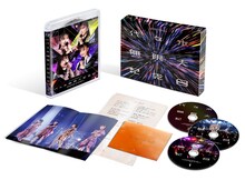 ももいろクローバーZ「代々木無限大記念日 ももいろクローバーZ 15th Anniversary」Blu-rayのパッケージ展開図。