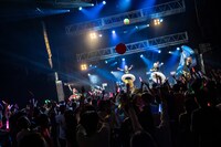 「なつ おん ぶる ー」パフォーマンスの様子。（撮影：千佳）