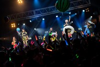 「なつ おん ぶる ー」パフォーマンスの様子。（撮影：千佳）