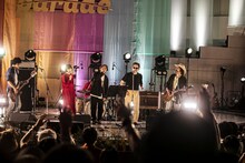 左から田中貴（B / サニーデイ・サービス）、カネコアヤノ、七尾旅人、向井秀徳（Vo, G / ZAZEN BOYS）、曽我部恵一（Vo, G / サニーデイ・サービス）。（撮影：石崎祥子）