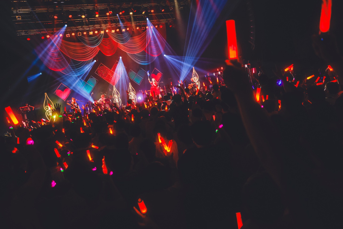 斉藤朱夏「朱演2023 LIVE HOUSE TOUR『愛のやじるし』」神奈川・KT Zepp Yokohama公演の様子。（撮影：江藤はんな［SHERPA+］）