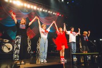 斉藤朱夏「朱演2023 LIVE HOUSE TOUR『愛のやじるし』」神奈川・KT Zepp Yokohama公演の様子。（撮影：江藤はんな［SHERPA+］）