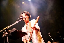 田中和将（Vo, G）（撮影：藤井拓）