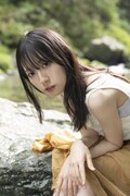 雑誌「週刊少年サンデー」43号より金村美玖（日向坂46）。