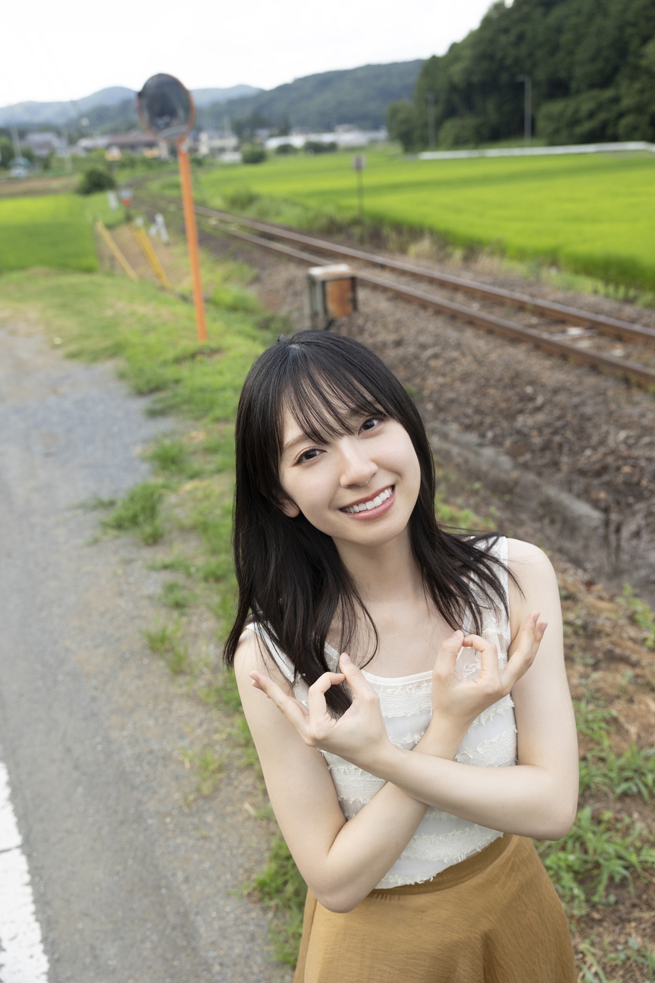 雑誌「週刊少年サンデー」43号より金村美玖（日向坂46）。