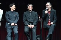 左から安田顕、井口理（King Gnu）、大塚明夫。