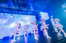 ideal pecoデビューライブ「first peco」の様子。（提供：株式会社iDL）