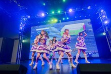 ideal pecoデビューライブ「first peco」の様子。（提供：株式会社iDL）