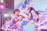 ideal pecoデビューライブ「first peco」の様子。（提供：株式会社iDL）