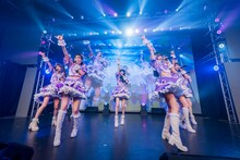 ideal pecoデビューライブ「first peco」の様子。（提供：株式会社iDL）