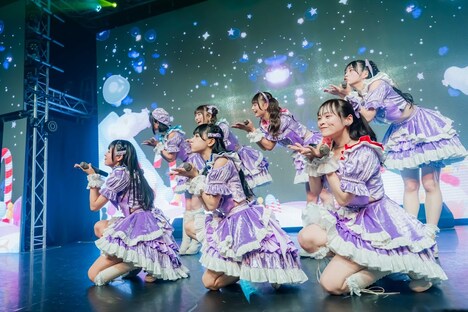 ideal pecoデビューライブ「first peco」の様子。（提供：株式会社iDL）