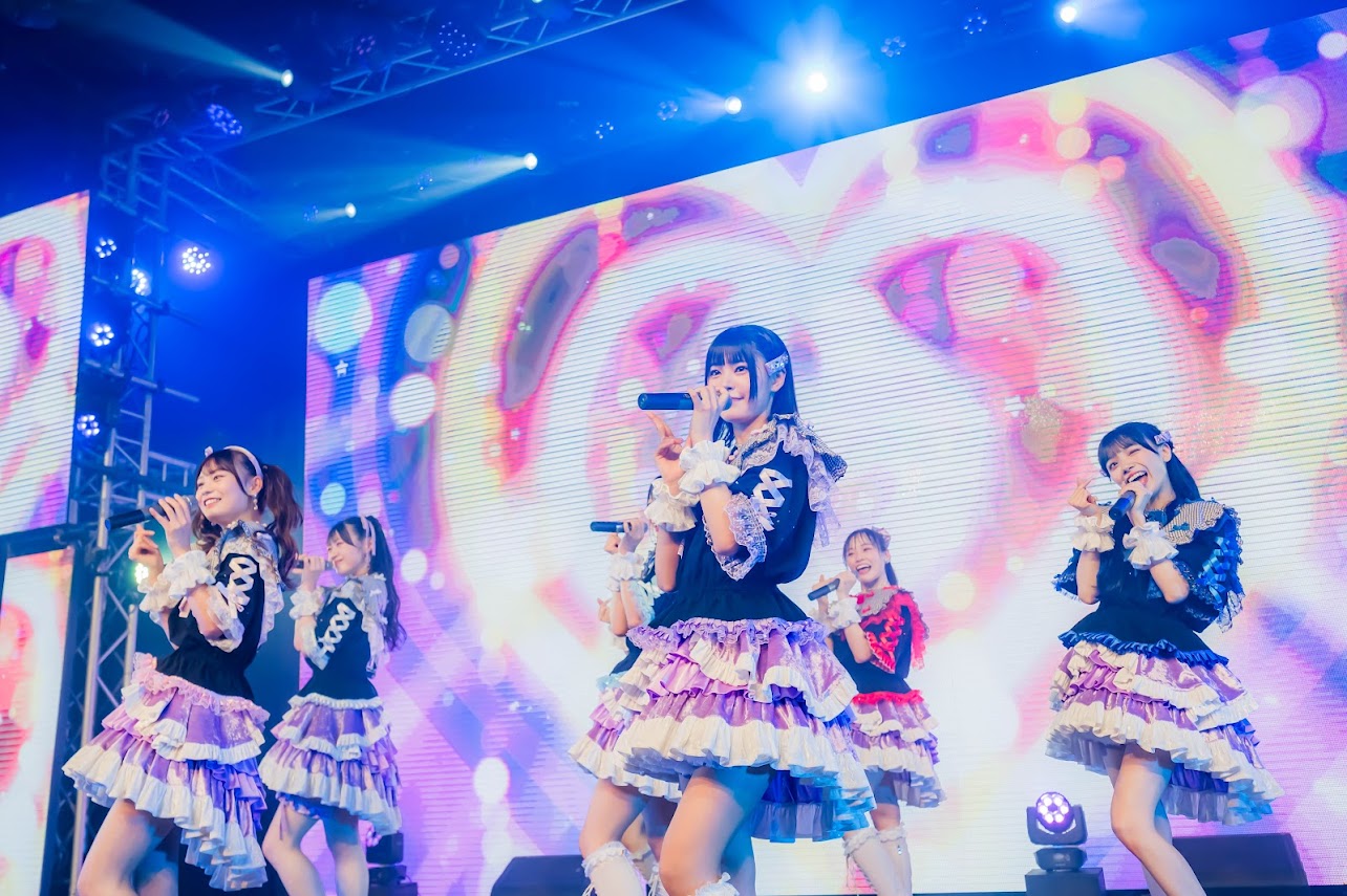 ideal pecoデビューライブ「first peco」の様子。（提供：株式会社iDL）