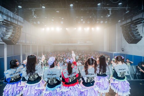 ideal pecoデビューライブ「first peco」の様子。（提供：株式会社iDL）