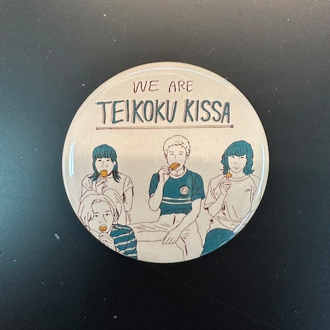 帝国喫茶「帝国喫茶II 季節と君のレコード」東京・タワーレコード渋谷店特典缶バッジのデザイン。