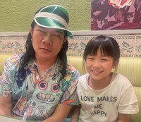 掟さんとフキちゃん。フキちゃんは白目しないらしい。