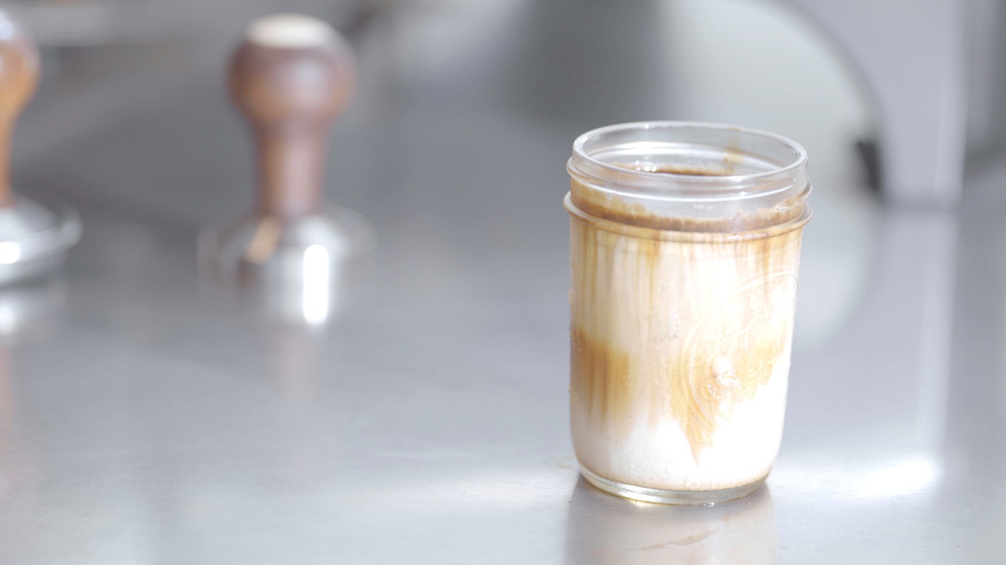 「Bear Pond Espresso」のコーヒー。(c)BSFUJI