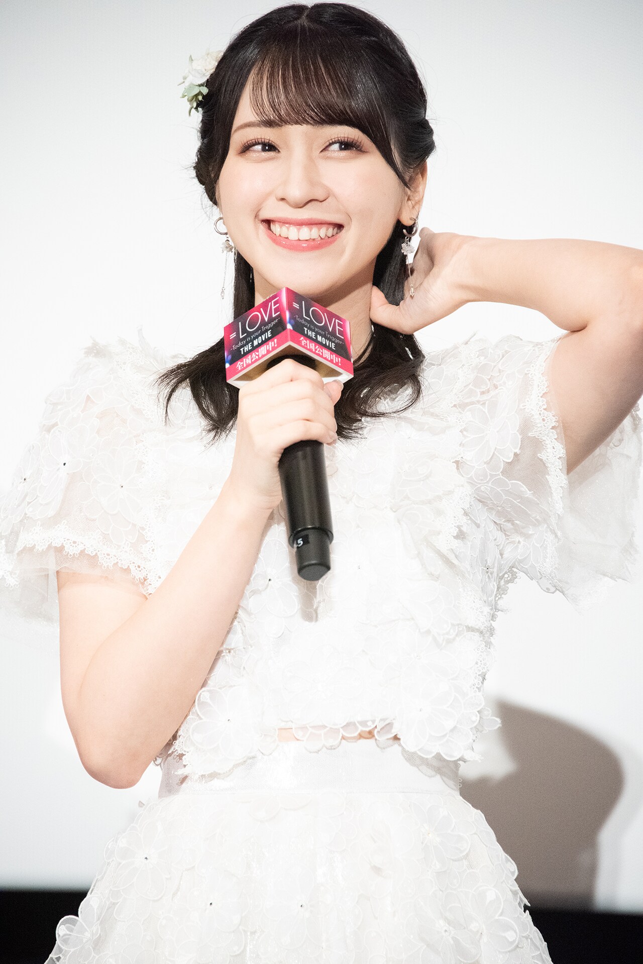 =LOVE 公式ペンライト 佐々木舞香 ストラップ フィルム入り ペンライトストラップ (佐々木舞香)【Loppi・HMV限定】 : =LOVE