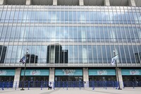 Kアリーナのメインエントランス前の様子。