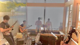 片想いメンバー、山田参助、牧野琢磨によるGO TO HELLが銭湯で一発録りした7inchアナログ発売