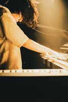 Aki（Key / Awkmiu）（撮影：ひの）