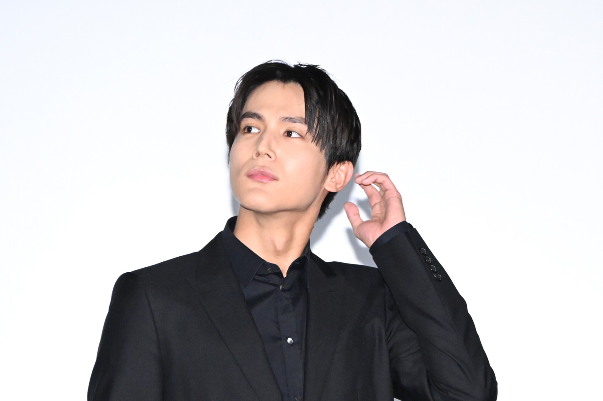 【大型配送タイプ】中川大志さん掲載2ページ（A3サイズ配送）#5788 Theory of Evolution ~ 進化を語ろう。俳優・中川大志：アエラスタイル