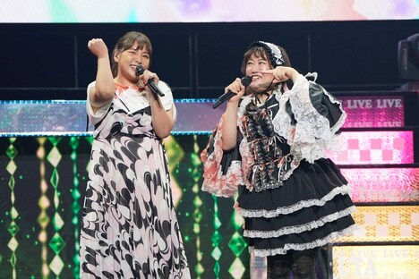 サービスブランド(野呂佳代、黒沢かずこ)(c)テレビ東京