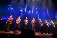 龍宮城「龍宮城 FIRST LIVE TOUR - 2 MUCH -」より。