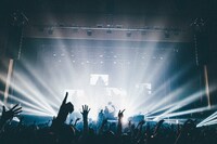 「DEZERT SPECIAL LIVE 2023 -DEZERT-」の様子。（撮影：西槇太一）