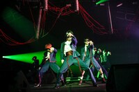 「JAPANESE PSYCHO」のRayセンターバージョン。（撮影：森好弘）