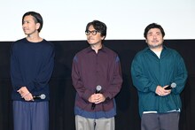 左から佐藤征史、岸田繁、森信行。