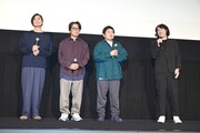 左から佐藤征史、岸田繁、森信行、佐渡岳利監督。