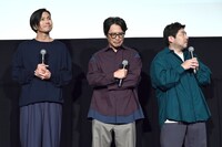 左から佐藤征史、岸田繁、森信行。