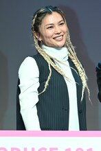 フリーダムな振る舞いで会見を盛り上げた仲宗根梨乃。