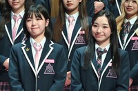 左から海老原鼓、佐々木つくし。