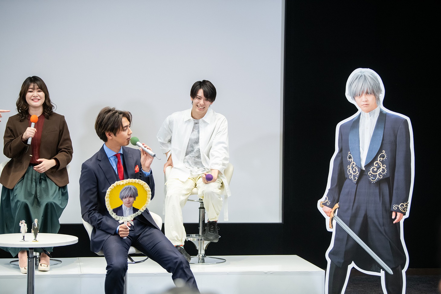 左から稲田美紀（紅しょうが）、片寄涼太（GENERATIONS from EXILE TRIBE）、高野洸、桐生斗真のパネル。