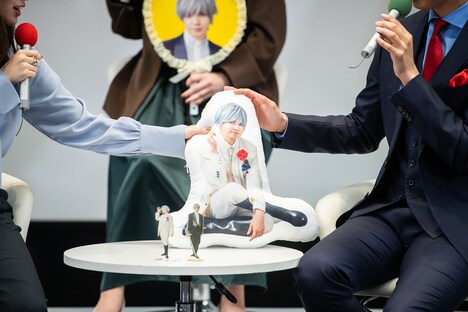 片寄涼太（GENERATIONS from EXILE TRIBE）演じる桐生斗真のグッズの一部。