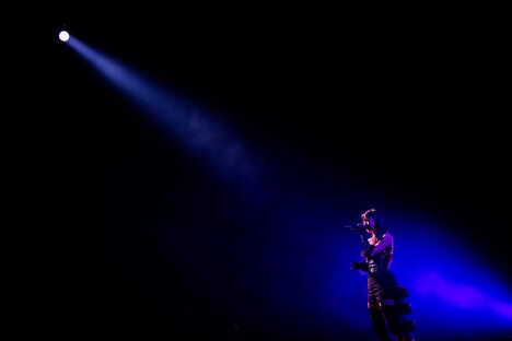 椎名林檎の「17」を歌う桜木心菜。