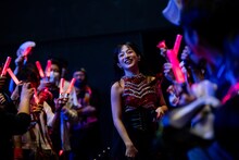 フロアを駆ける桜木心菜。