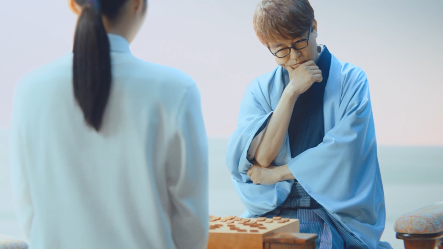 「inゼリーエネルギーブドウ糖」新テレビCM「考えるためのエネルギー」編より。