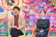 左から土田晃之、白石麻衣。 (c)テレビ朝日