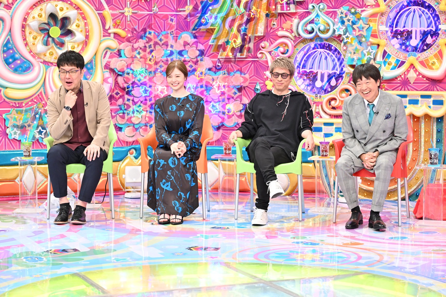 左から土田晃之、白石麻衣、田村淳（ロンドンブーツ1号2号）、蛍原徹。 (c)テレビ朝日