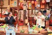 左から加藤浩次（極楽とんぼ）、岡崎体育。(c)TBS