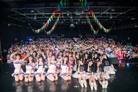 OCHA NORMA（左）とFRUITS ZIPPER（右）。