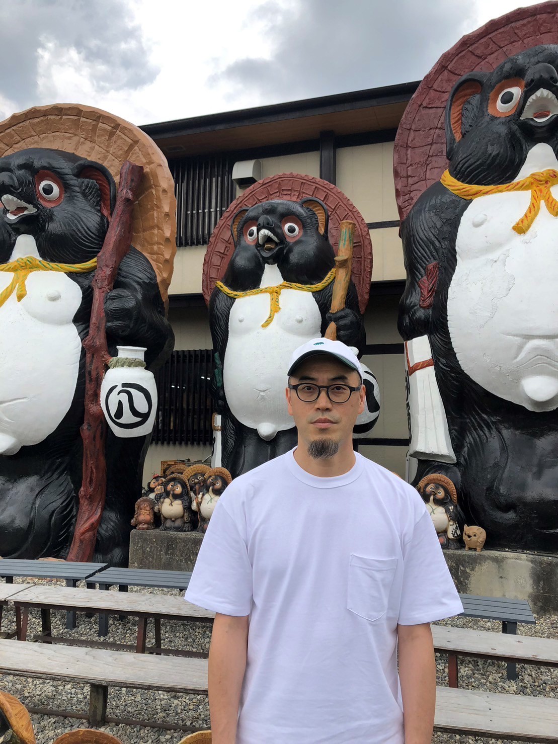 せきしろ