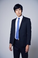 尾関高文（ザ・ギース）