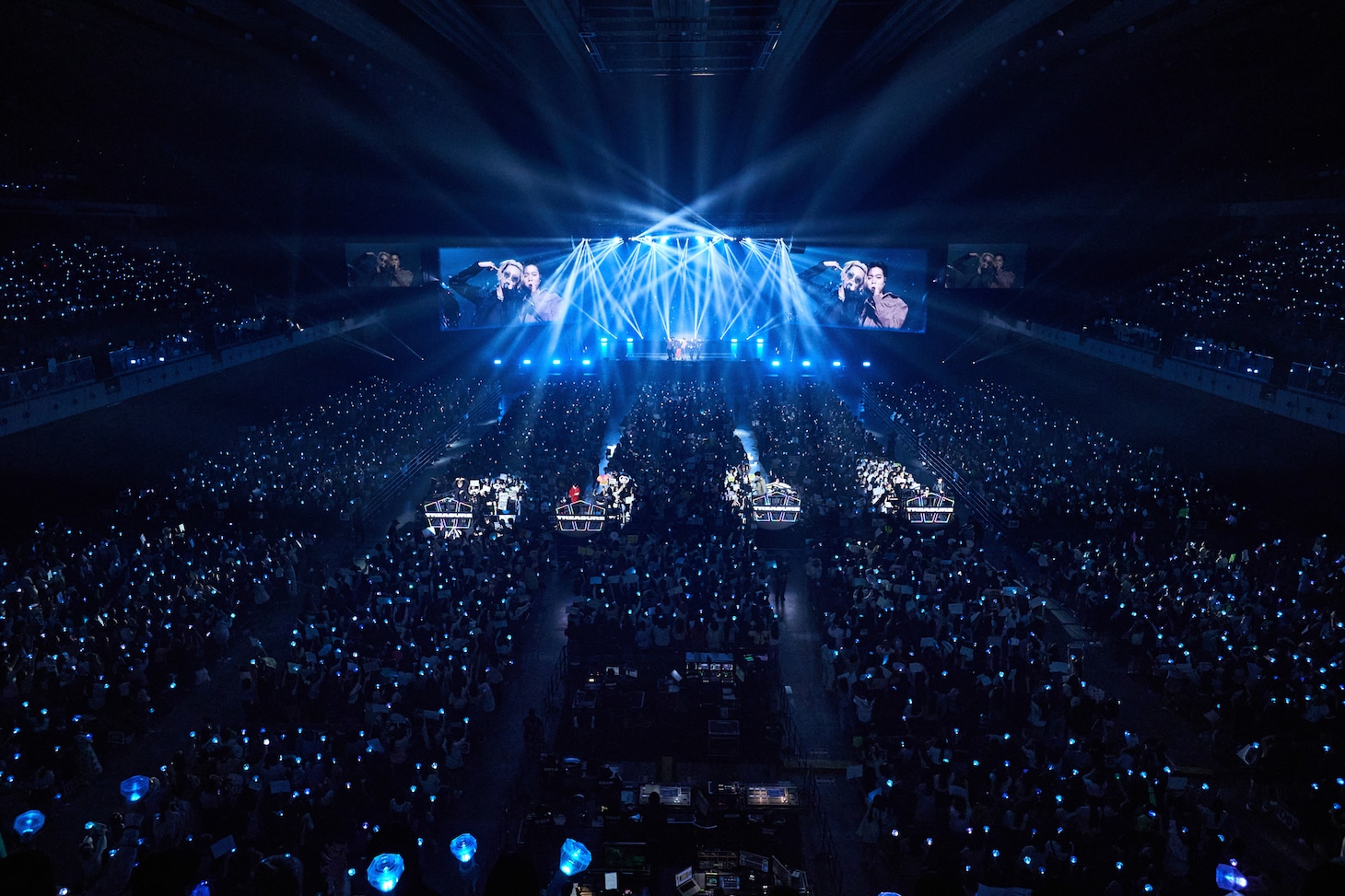 「2023 TREASURE FAN MEETING～HELLO AGAIN～」有明アリーナ公演の様子。